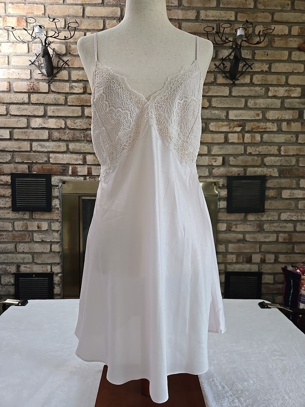 Victorias Secret 2022 Babydoll Satin Lace Chemise Slip Dress Womans Sz Lg Pink - Picture 1 of 12